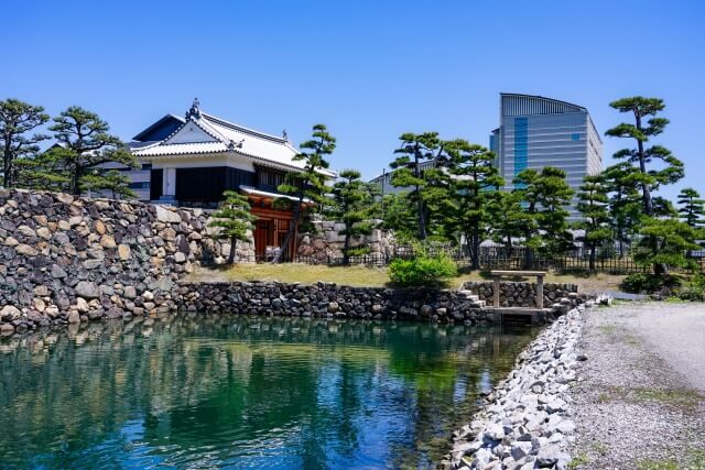 高松市高松城の桜御門